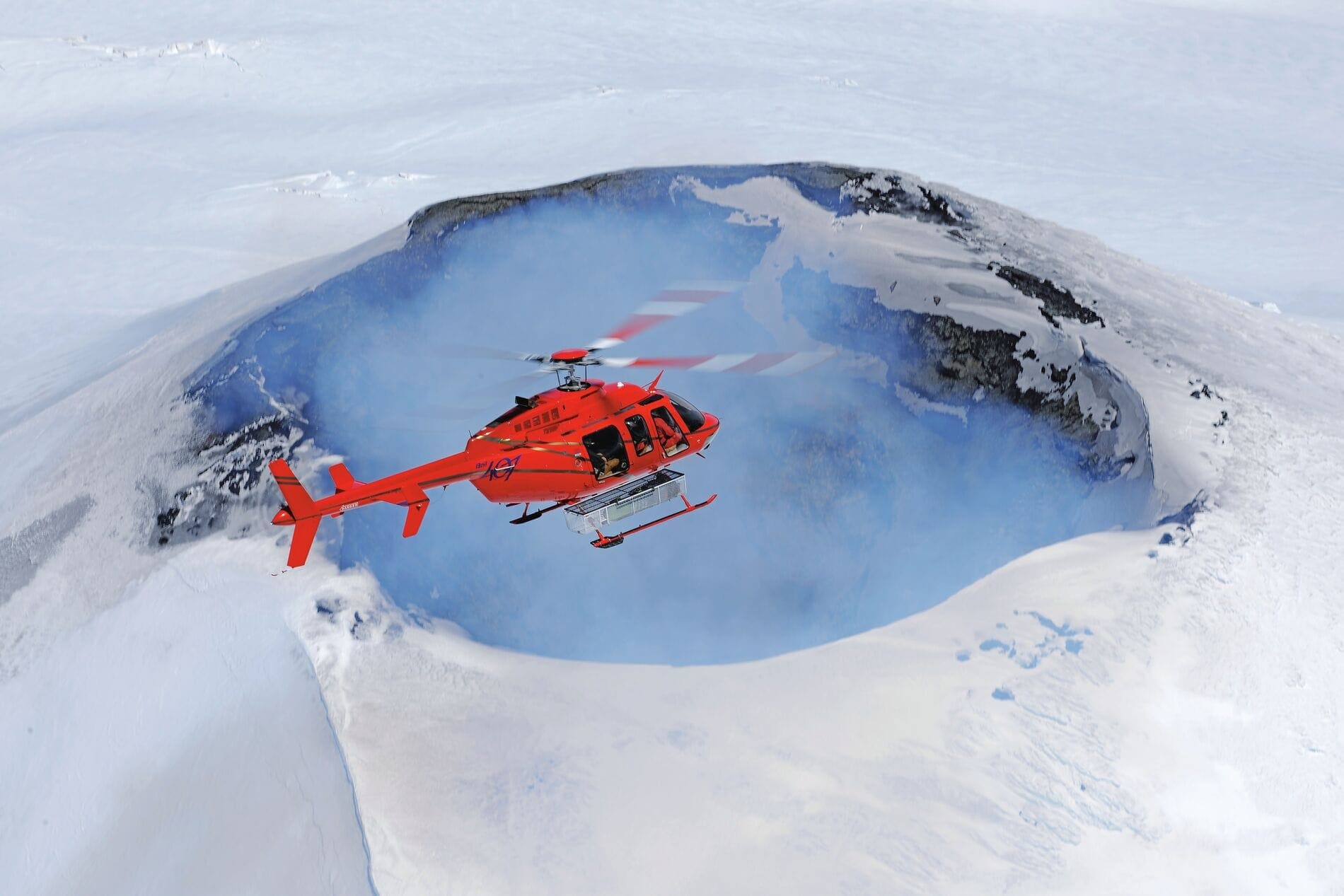 Web_Hero-407_Platinum-Helicopters_14-04