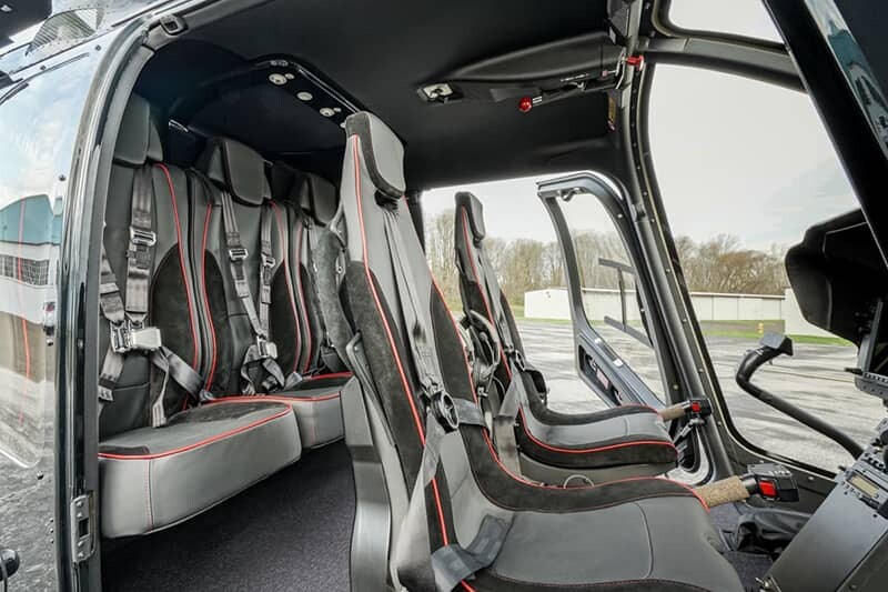 Interior del Bell 505 VIP