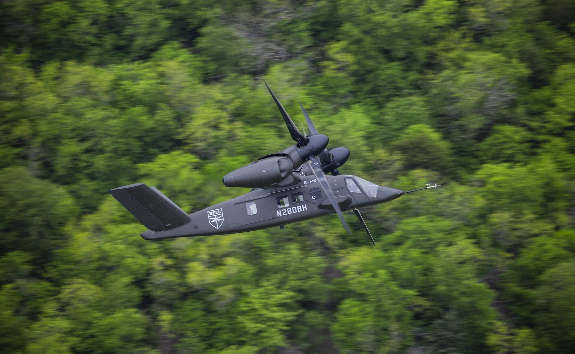 Vuelo aire a aire Bell V-280 15 de abril de 41